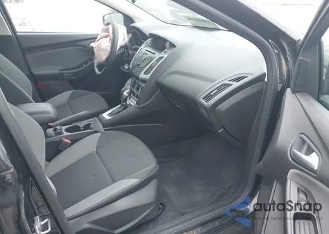 2014 Ford Focus Se z USA, uszkodzony, nr VIN 1FADP3F21EL252519